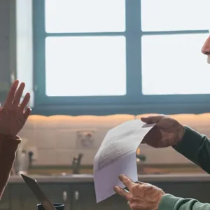 Как списать долги пенсионеру через МФЦ