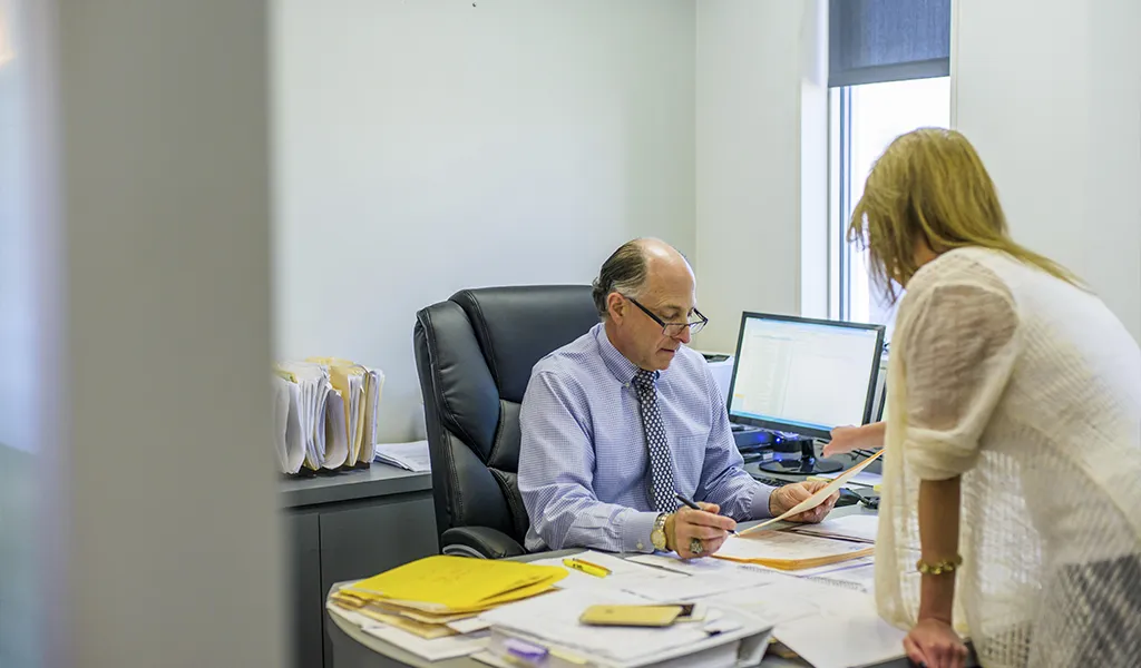 федеральная служба по финансовому мониторингу кому подчиняется