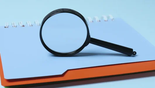 Как найти и проверить исполнительную надпись нотариуса