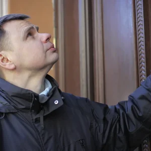 Что делать, если коллекторы пишут о приезде или уже пришли домой