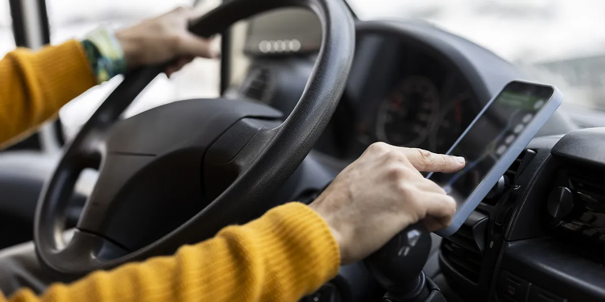 могут ли приставы арестовать карту яндекс про