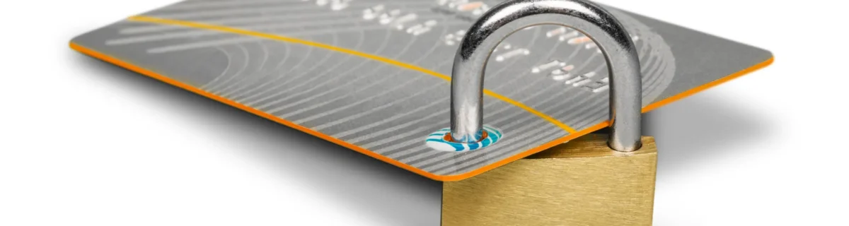 Арест карты Сбербанка приставами: что делать и как снять блокировку