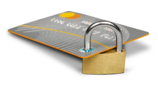 Арест карты Сбербанка приставами: что делать и как снять блокировку