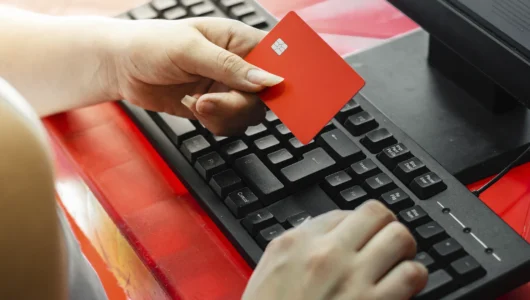 Могут ли приставы арестовать карту Альфа-Банка и что делать при блокировке